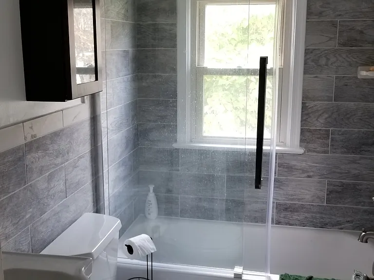 146 S Barton St — Photo 11