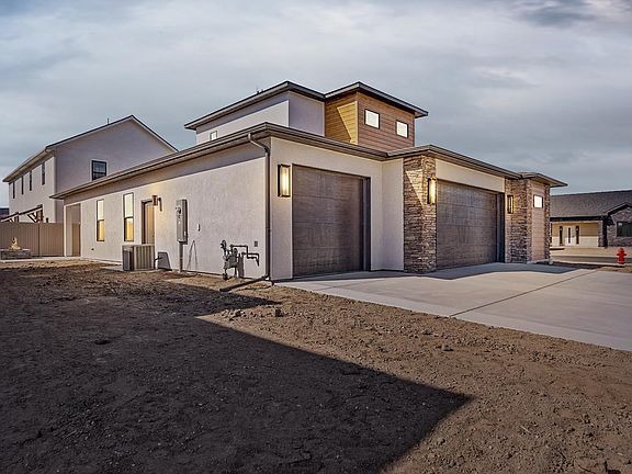 4th image of 376 Toms Canyon Dr