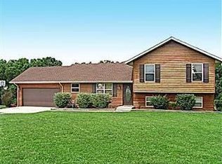 2263 Eagles Ln, Nixa, MO 65714