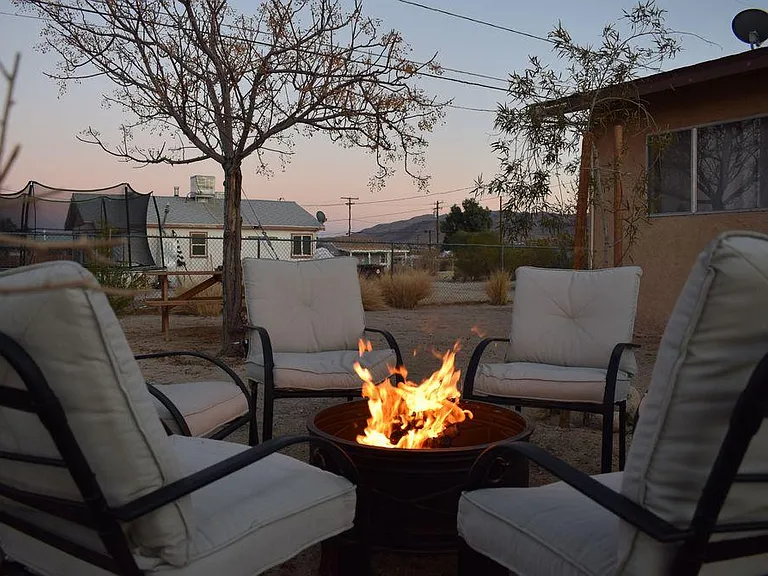 6577 Desert Queen Ave — Photo 35