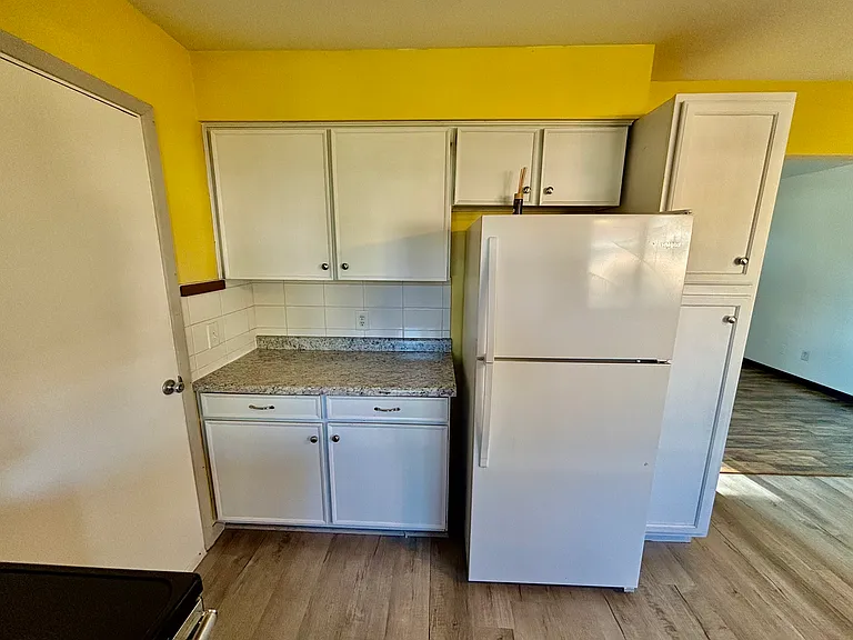 326 Pepperton Dr — Photo 15