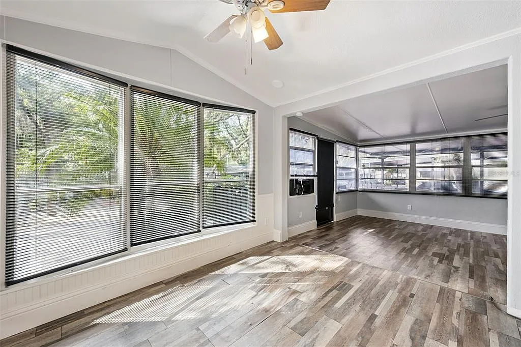 2 bed, 1.0 bath, 792 sqft, $1,395 — Photo 3