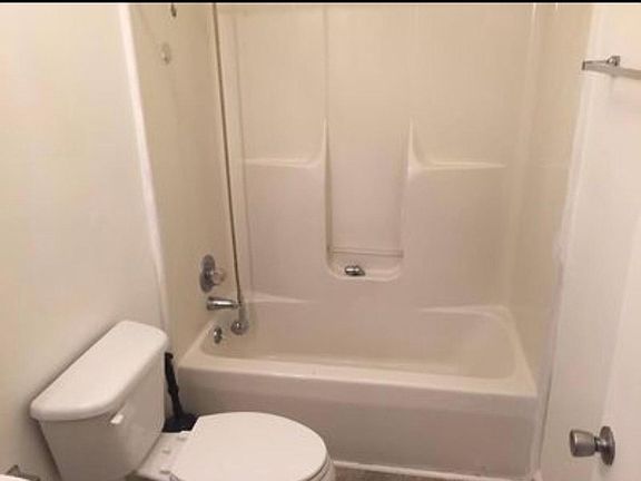 4th image of 119 Saint John St