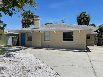 3207 S De Bazan Ave, Saint Pete Beach, FL, 33706