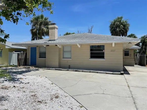 3207 S De Bazan Ave, Saint Pete Beach, FL 33706