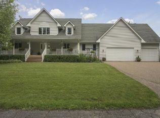 2992 Ardmore Ave, Maple Plain, MN 55359