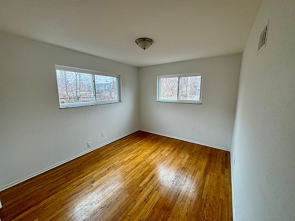 5th image of 3434 Nebraska Ave #2