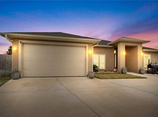 2530 Ellie Dr, Corpus Christi, TX 78418