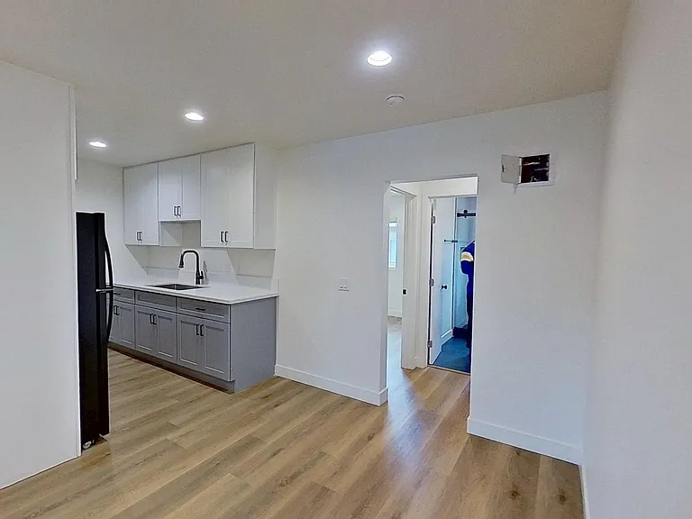 829 N Garfield St — Photo 37