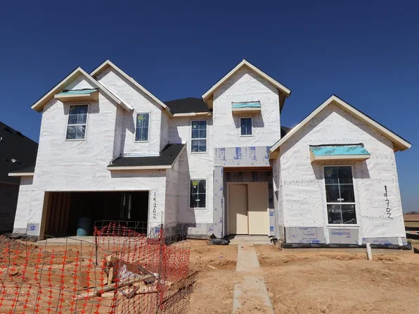 19702 Centennial Park Ln, Cypress, TX 77433