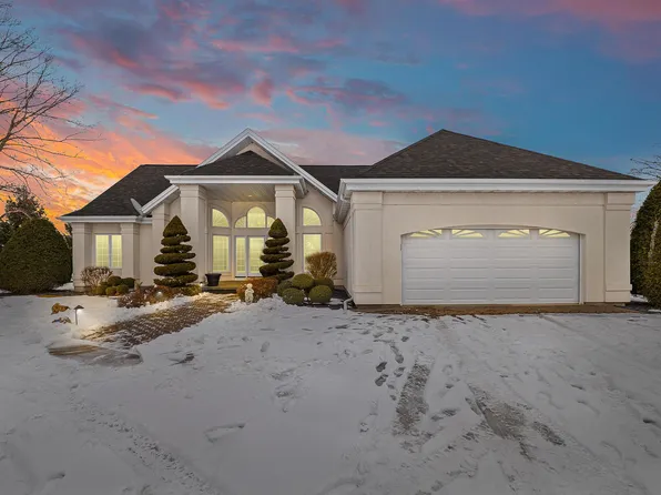 W6389 Lincoln Rd, Van Dyne, WI 54979