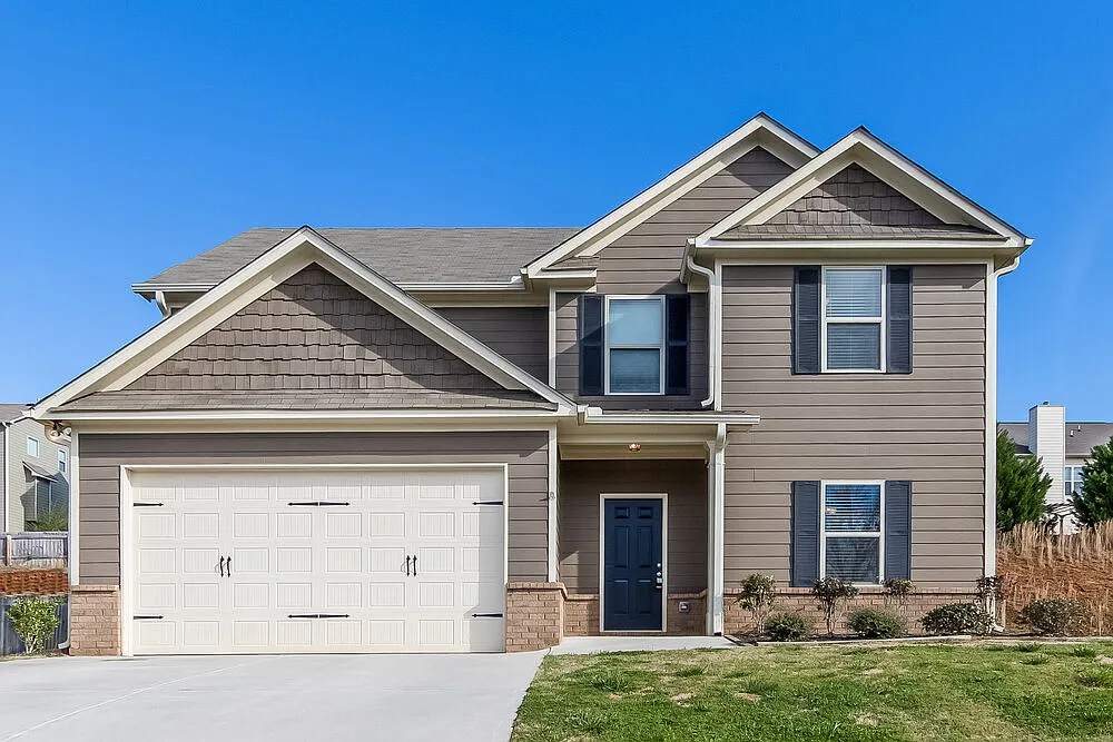4 bed, 2.5 bath, 2038 sqft, $2,125 — Photo 1