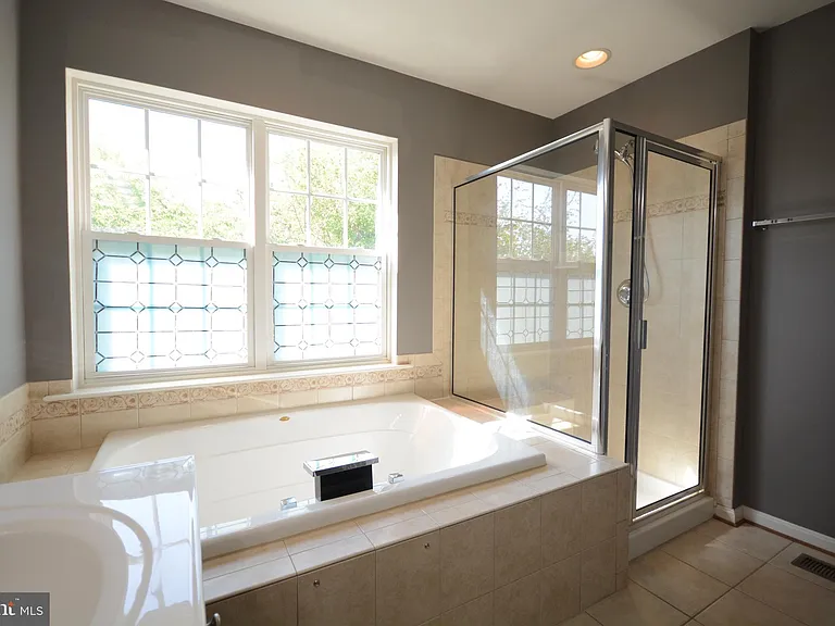421 Green Fern Cir — Photo 15