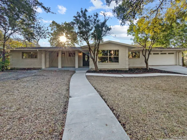 208 BRIARCLIFF DR, Castle Hills, TX 78213