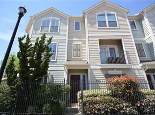 3216 Chenevert St, Houston, TX 77004