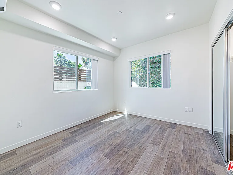 5912 Satsuma Ave — Photo 12