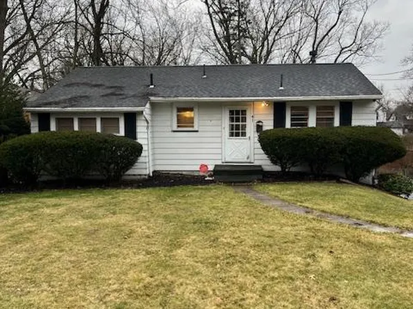 41 Willow Dr, Youngstown, OH 44512