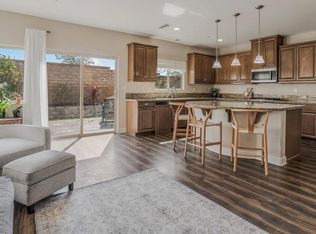 7136 Crimora Ave, Moorpark, CA 93021