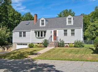 21 Columbine Rd, Norwood, MA 02062