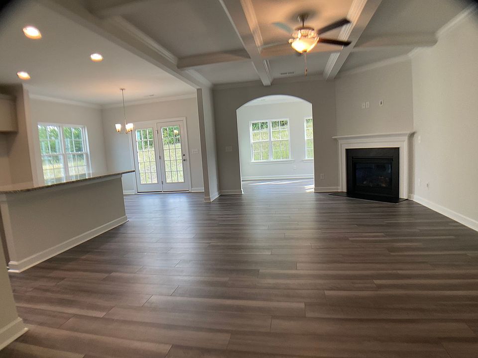 2nd image of 1917 Channel St