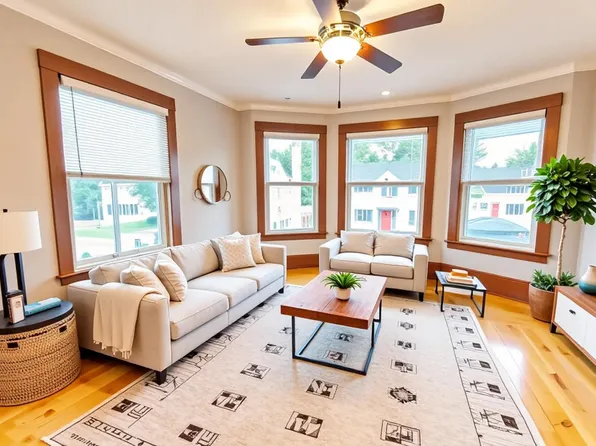 105 Ray St #1, Manchester, NH 03104