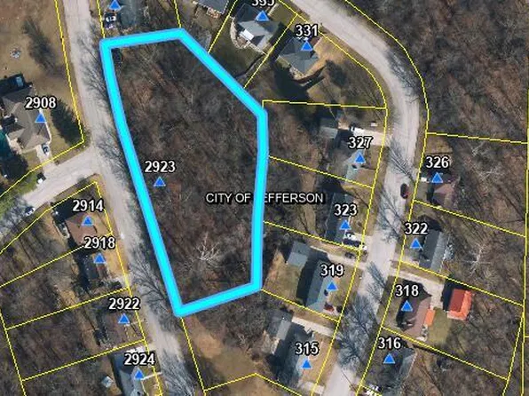 2923 Mohawk Dr, Jefferson City, MO 65101