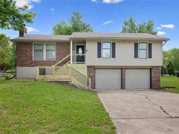 11725 Crystal Dr, Kansas City, MO 64134