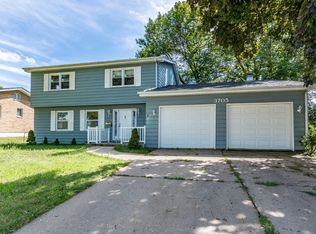 3705 1st Ave SW, Cedar Rapids, IA 52405