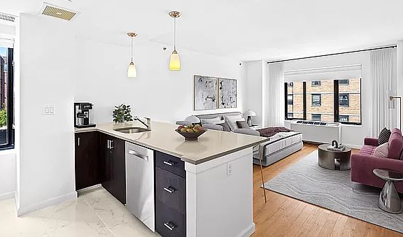 2nd image of 189 Avenue C APT 5A