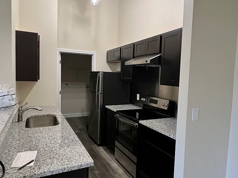 3840 Rohling Oaks Dr #4 — Photo 7
