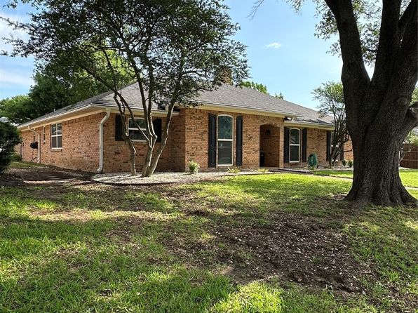 2413 Acacia St, Richardson, TX 75082