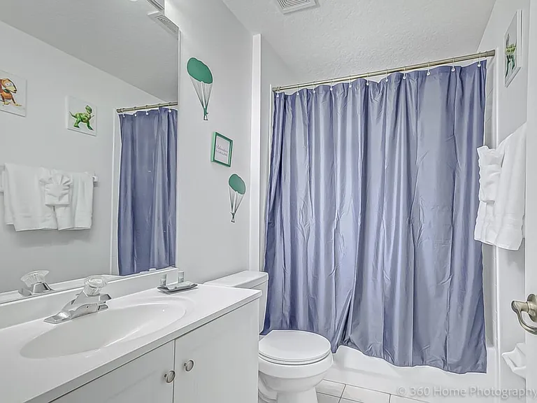 Silver Palm Dr — Photo 22