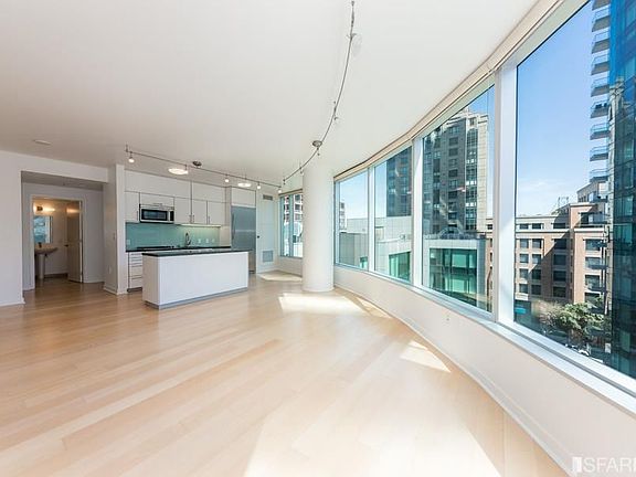 5th image of 301 Main St #9D-L