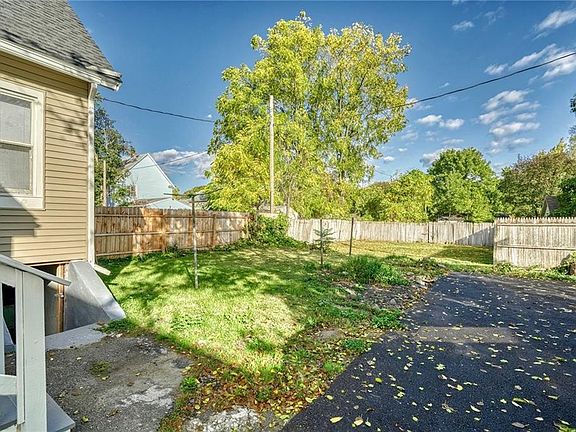 3rd image of 170 Otis St