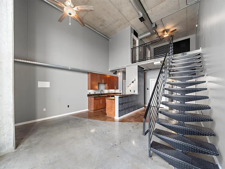 2000 Bagby St #13439 — Photo 3