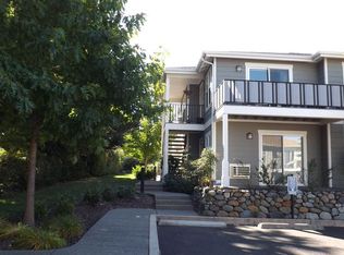 2234 McCall Dr, Ashland, OR 97520