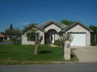 1102 S Azalea St, Pharr, TX 78577