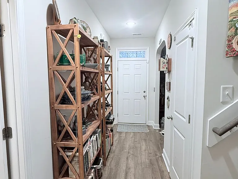 1214 Morgan St — Photo 6