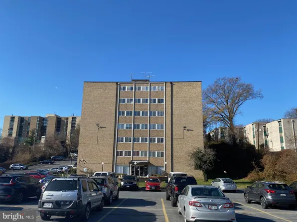 9250 Edwards Way APT 413B, Hyattsville, MD 20783