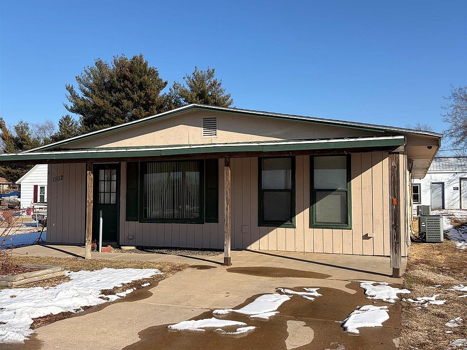 1st image of 1512 Spring Bay Rd