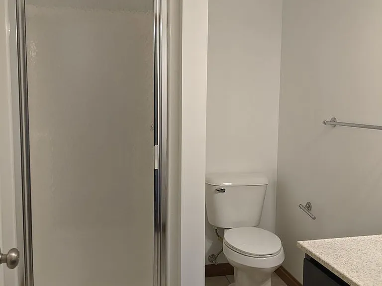 112 College Avenue — Photo 17