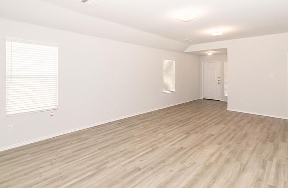 3rd image of 24343 Veratti Ln