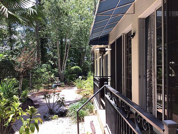 Solarium garden view path 