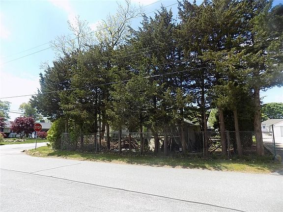 3rd image of 10 Raymond St