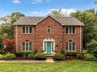 353 Cloverdale Dr, Wexford, PA