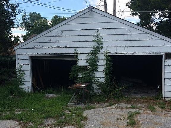 3rd image of 3928 Bellefontaine Ave