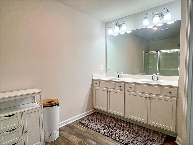 6321 Rosetta Dr — Photo 12