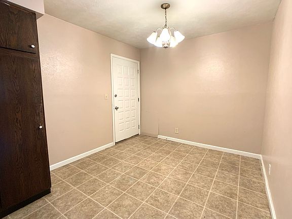 3rd image of 1304 Sunnyside Ave