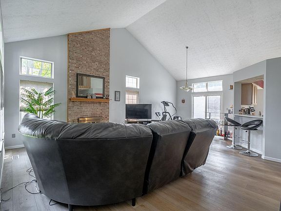 5th image of 5223 Bressler Dr