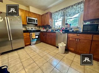 17 Stratton Ter #2, Waltham, MA 02453